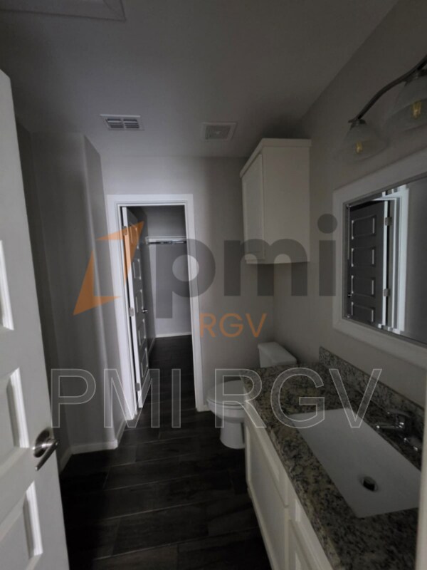 Building Photo - 2106 Taxco Ct