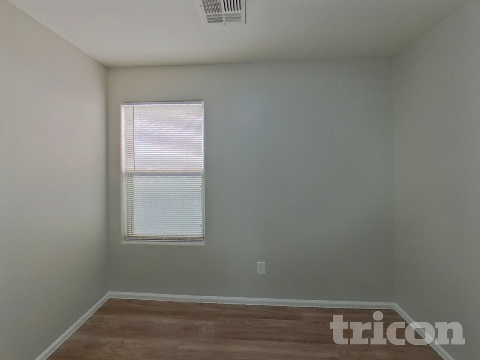 Building Photo - 40399 W Thornberry Ln