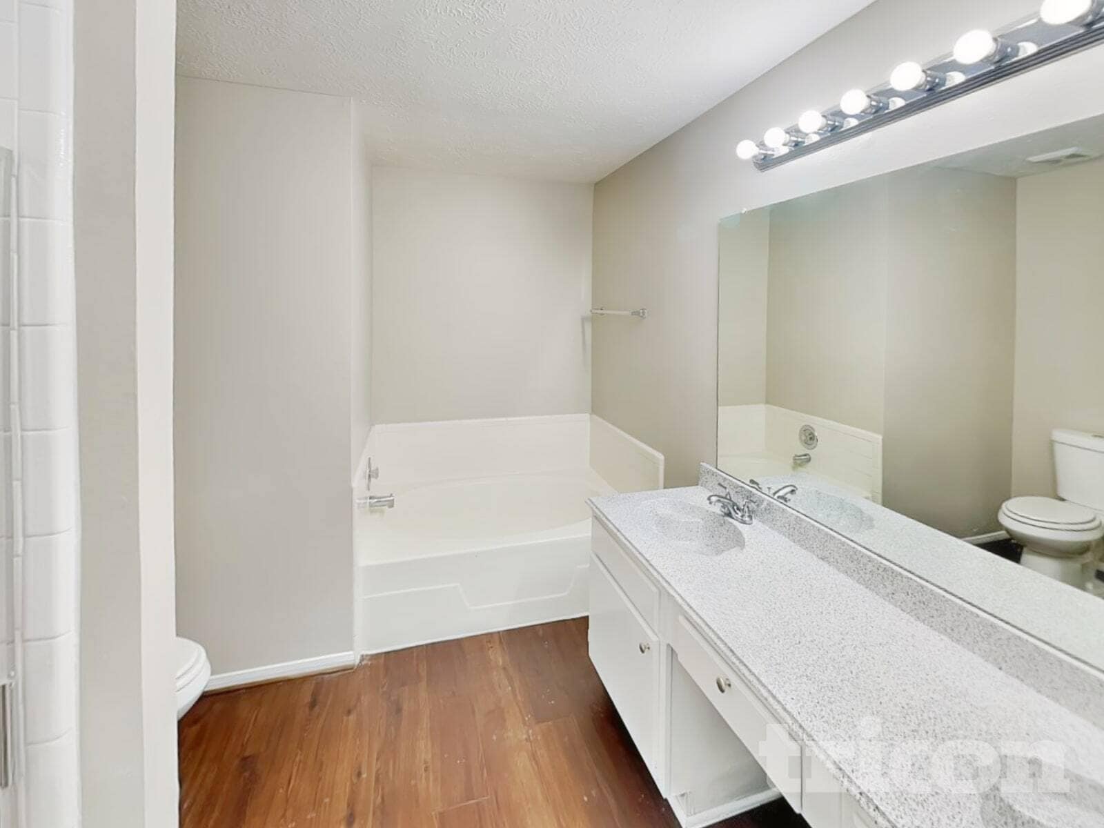 Building Photo - 28707 Binefield St