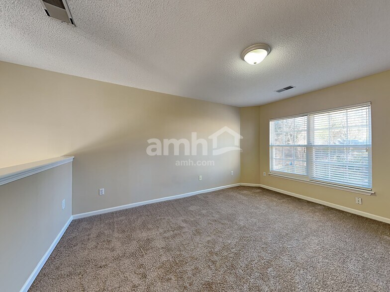 Building Photo - 3 Joggins Dr