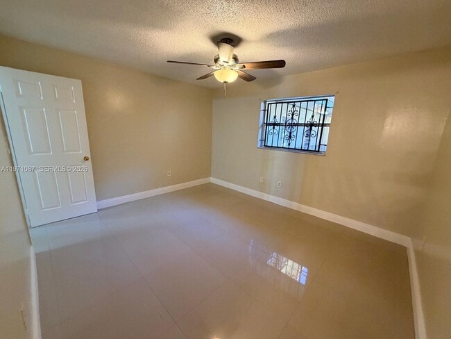 Building Photo - 11925 NE 2nd Ave