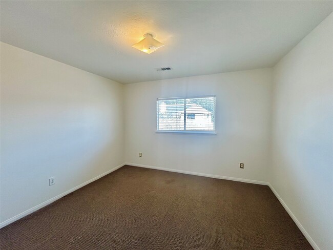 Building Photo - 12422 Glenleigh Dr