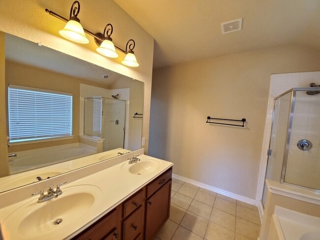 Building Photo - 1219 Pecos Pass Dr