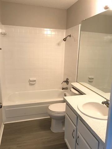 Building Photo - 1207 Paldao Dr