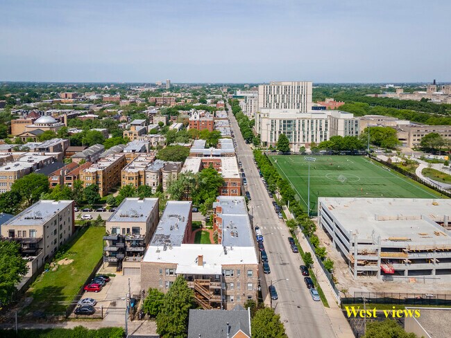 Building Photo - 6103 S Kenwood Ave