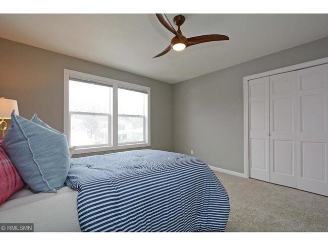 Building Photo - 3221 42nd Ave S