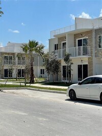 Building Photo - 25818 SW 144th Ave