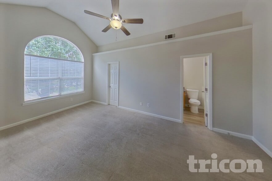 Building Photo - 4430 Reserve Hill Crossing