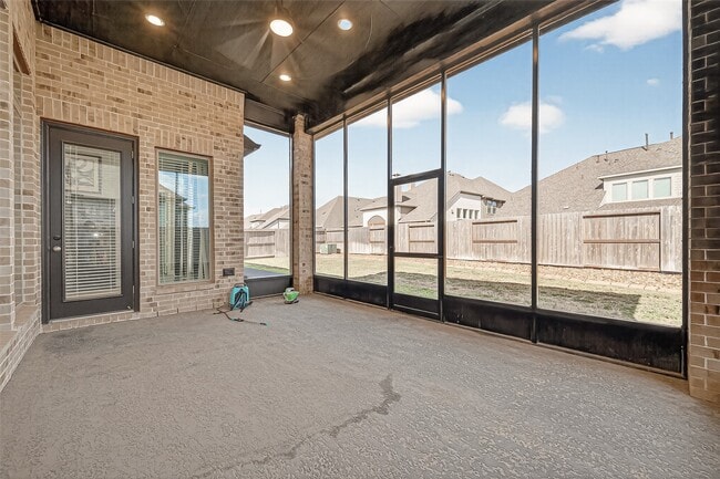 Building Photo - 2806 Sycamore Wood Trce