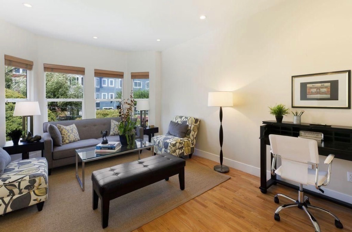 Building Photo - 269 Hickory St