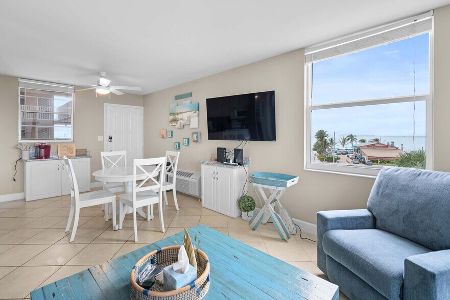 Building Photo - 5900 Bonita Beach Rd SW