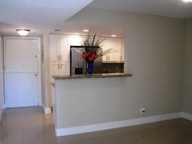 Building Photo - 9001 SW 77th Ave