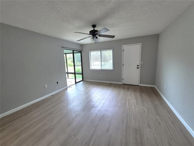 Building Photo - 222 Caryl Way