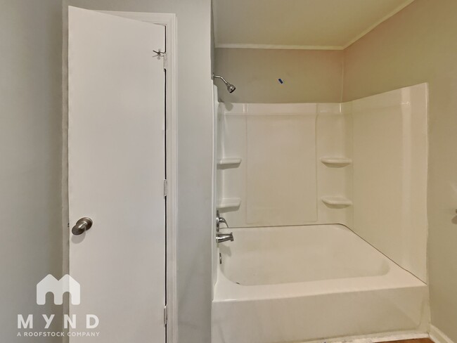 Building Photo - 1518 Belmar Dr