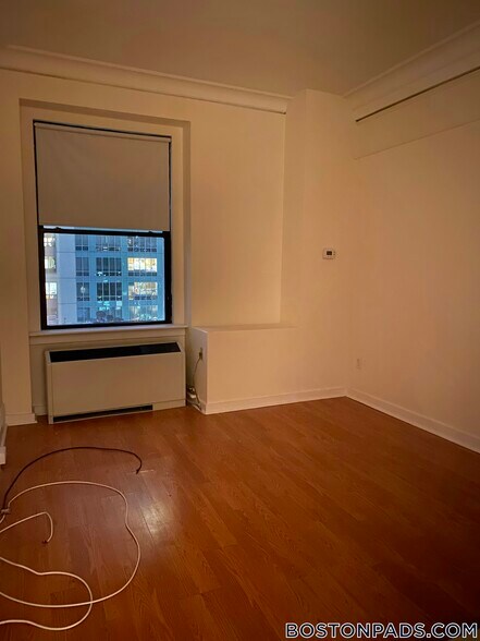 Building Photo - 62 Boylston St