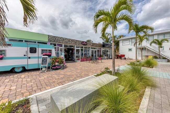 Building Photo - 85 Orange St