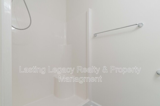 Building Photo - 1922 Salem Bluff Dr