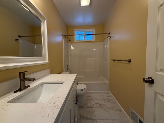 Building Photo - Completely remodeled ranch in Wyoming