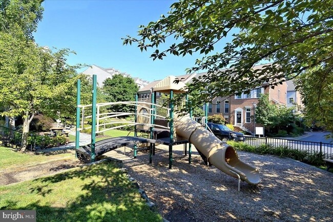 Building Photo - 4663 Kirkland Pl