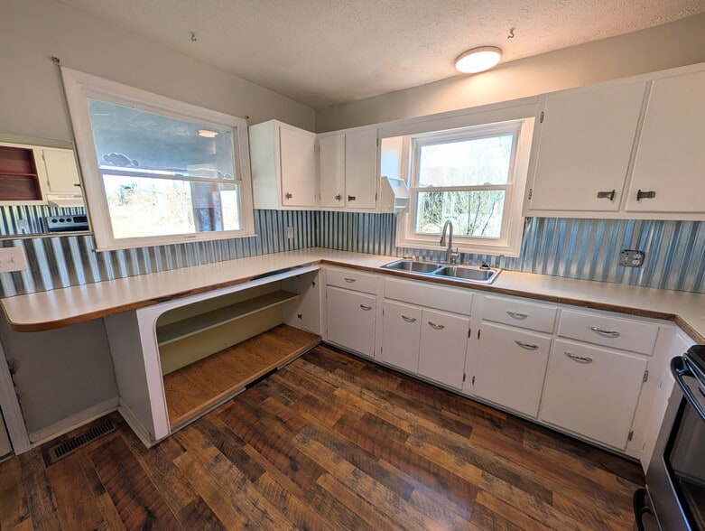 Building Photo - 1232 Grant Pl