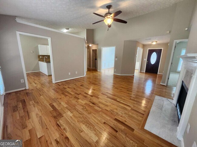 Building Photo - 1052 Ludwick Way