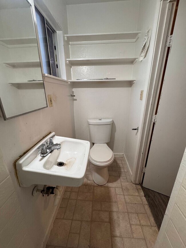Building Photo - LONG-TERM RENTAL: Updated Studio with Shar...