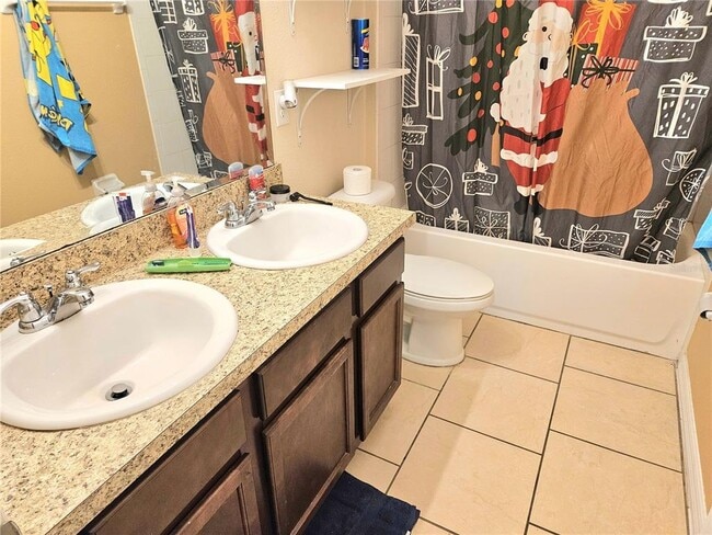 Building Photo - 343 Ardmore St