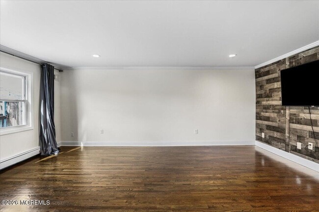 Building Photo - 247 Sprucewood Dr