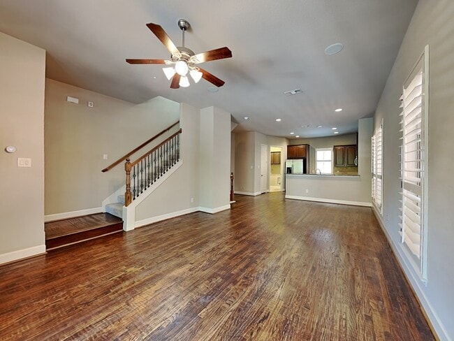 Building Photo - 2222 Marilla St