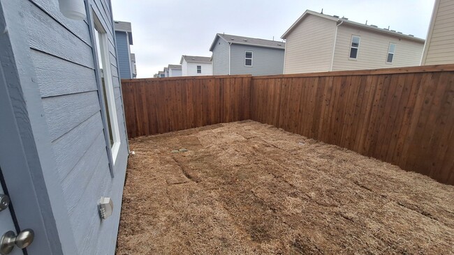 Building Photo - NEWLY BUILT 3 bedroom 2.5 Bath for rent