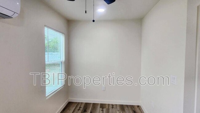 Building Photo - 508 Olive St