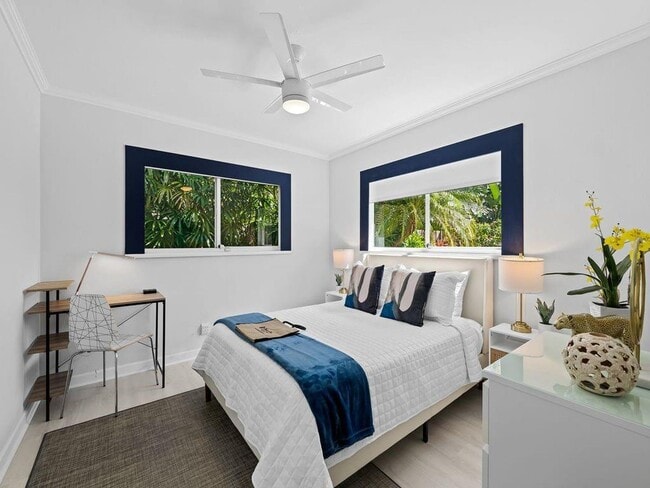 Building Photo - 1900 NE 19th St