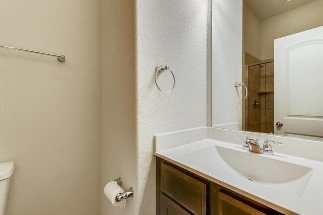 Building Photo - 13827 Quiet Fox Ln