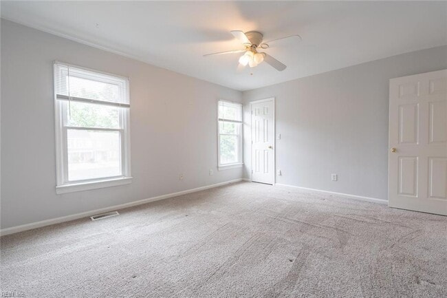 Building Photo - 420 Rennie Ct