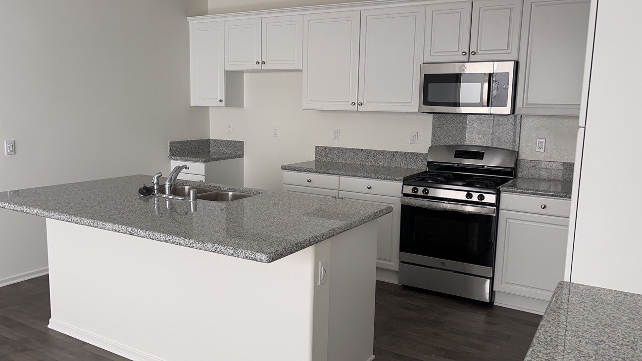 Kitchen - 2179 David Zamora Ln