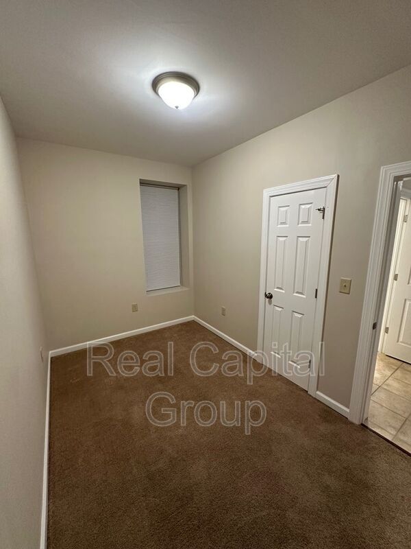 Building Photo - 21 124th St