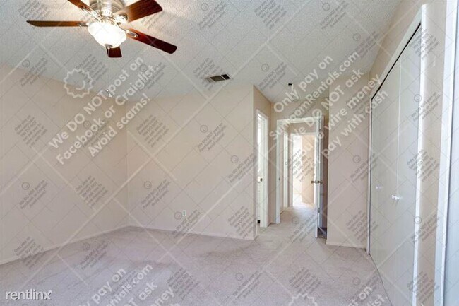 Building Photo - 2204 Silver Spur Dr