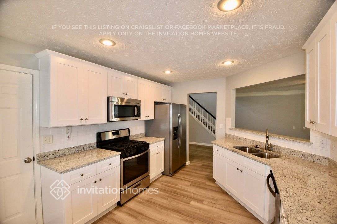 Building Photo - 1100 Eatonton Way