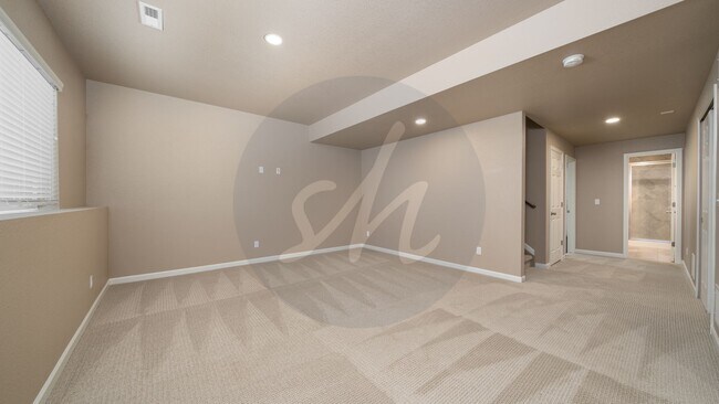 Building Photo - Stunning Home in Banning Lewis Ranch
