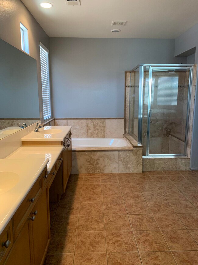 Building Photo - 82697 Cody Dr