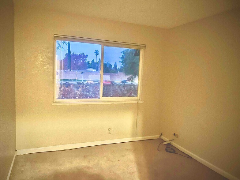 Building Photo - 9071 Montoya St