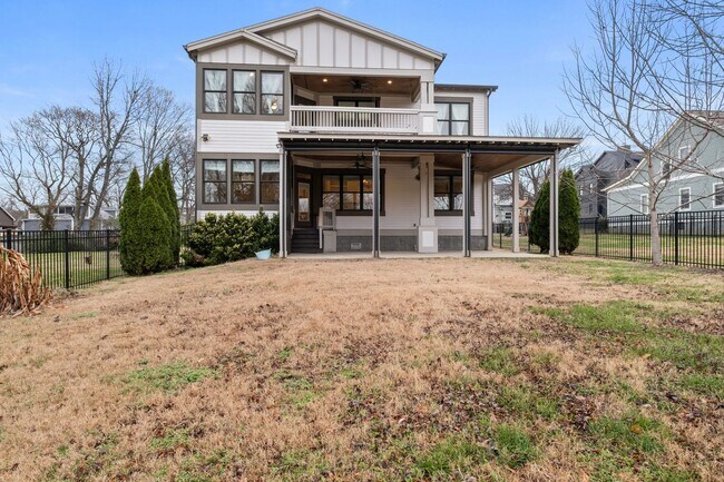 Building Photo - 311B 54th Ave N