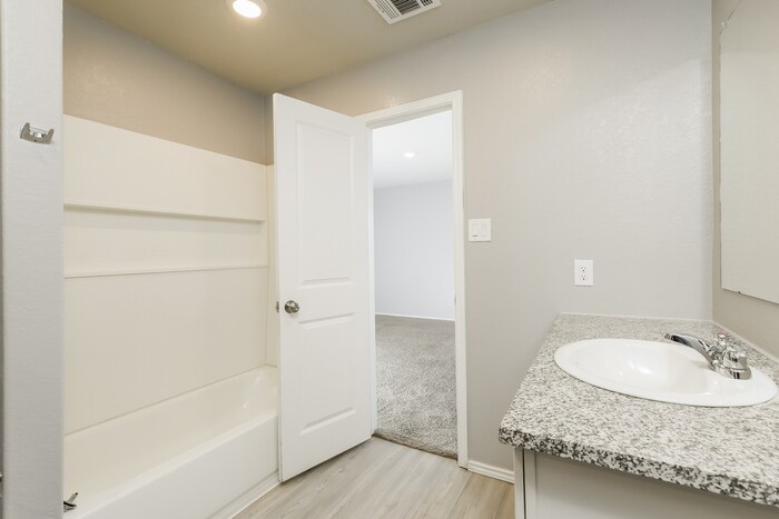 Building Photo - 347 Agave Cir