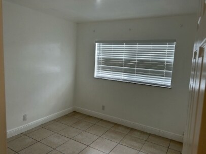 Building Photo - 1333 S Dixie Hwy