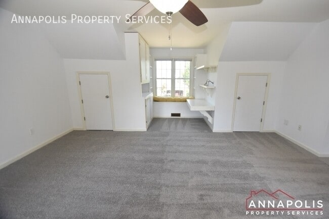 Building Photo - 307 Mainsail Dr