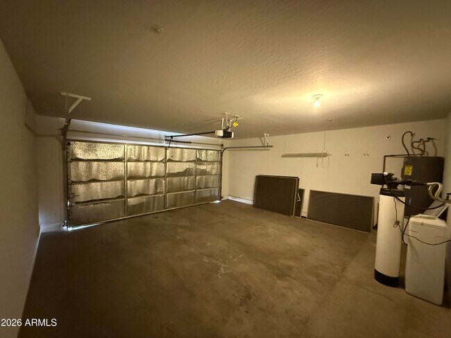 Building Photo - 1298 S Owl Dr