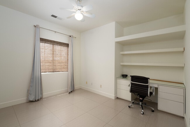 Building Photo - 30106 Avenida Alvera