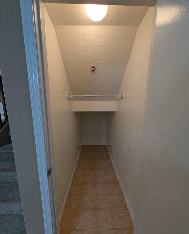 Building Photo - 1250 S Rialto