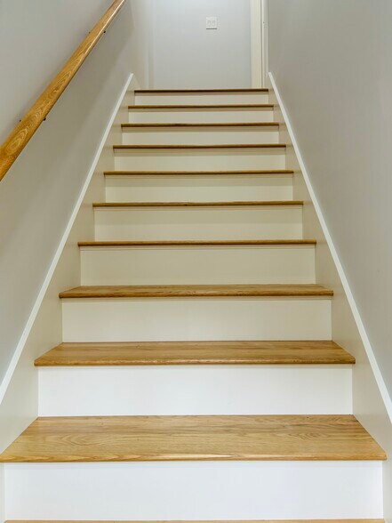 Stairs to Primary Bdrm - 289 Sligo Rd