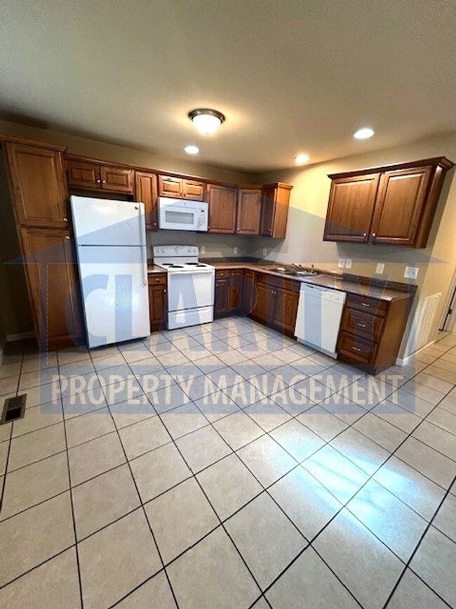 Building Photo - Adorable 2 bedroom home!